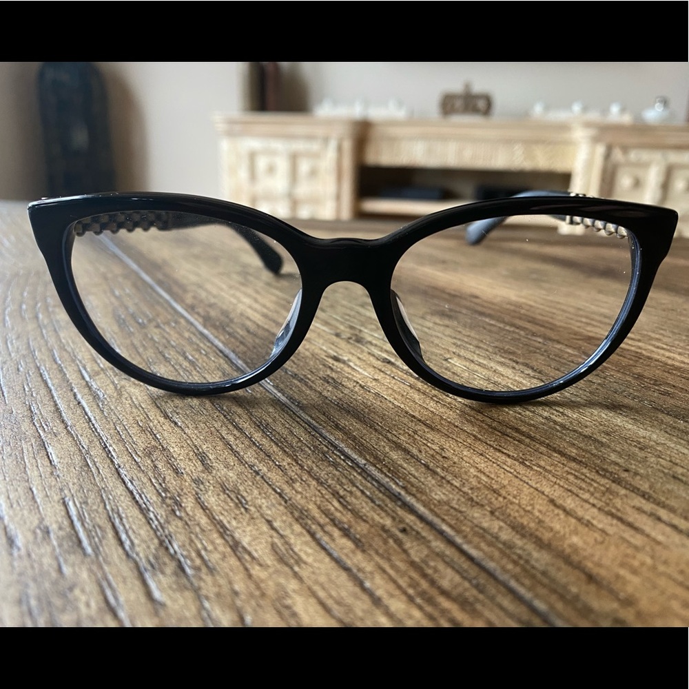 Chanel Glasses - Picture 4 of 4